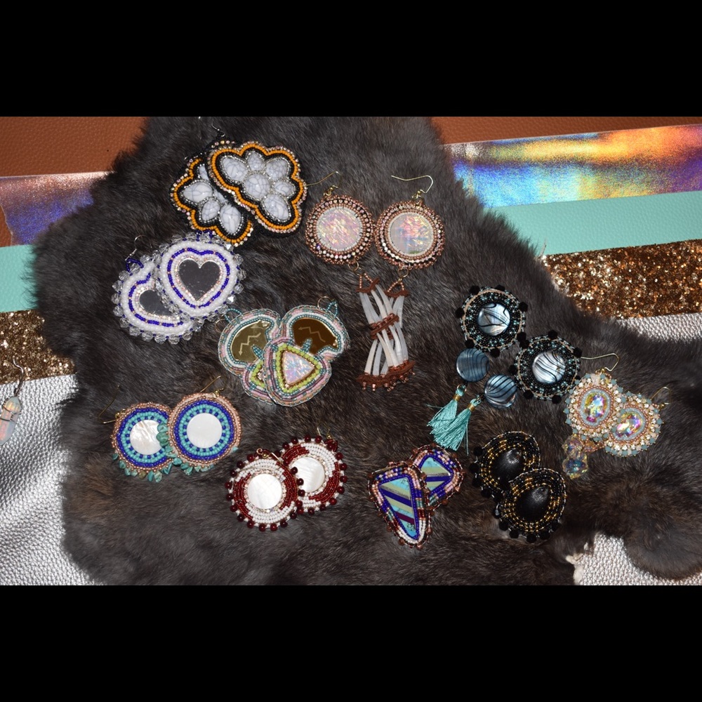Native shell earrings - Picture 5 of 5